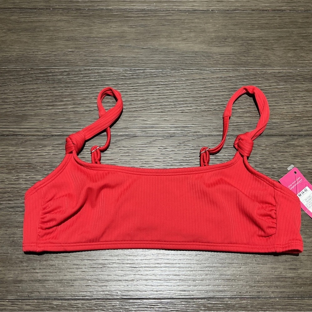 Women's Bikini Top Swimsuit Red Ribbed No Padding Wireless Size Medium 4-6 NWT